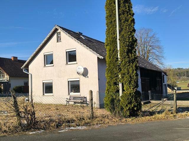 CHARMANTES BAUERNHAUS MIT SANIERUNGSBEDARF IN EINEM IDYLLISCHEN ORTSTEIL VON LICHTENFELS