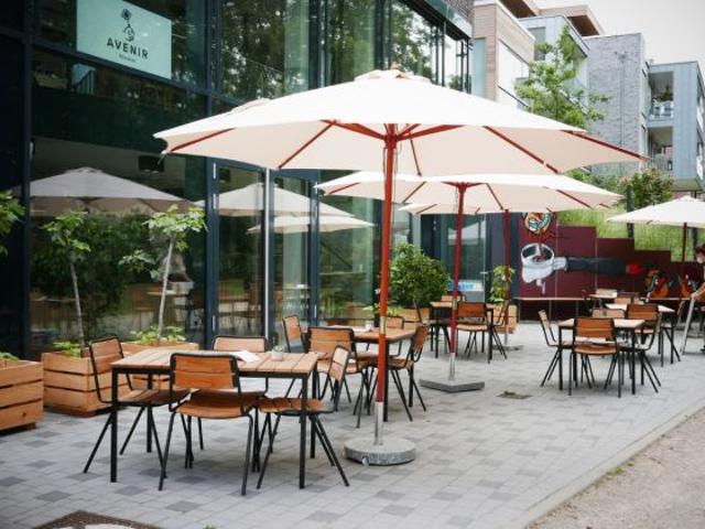 Charmantes Café in Lüneburg | etablierte Gastronomiefläche mit großzügigen Außenterrassen