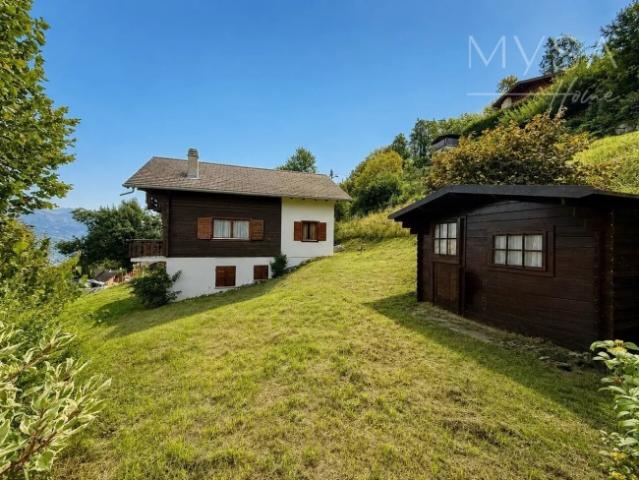 Charmantes Chalet mit 6.5 Zimmern in Agettes