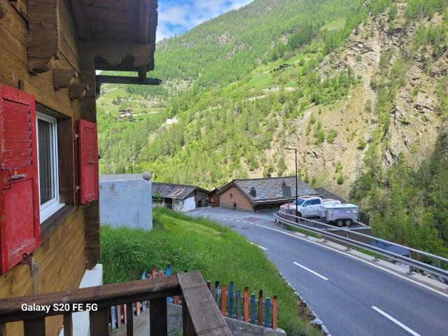 Charmantes Chalet mit Garten & Potenzial in Eisten VS | dreamo. Ch