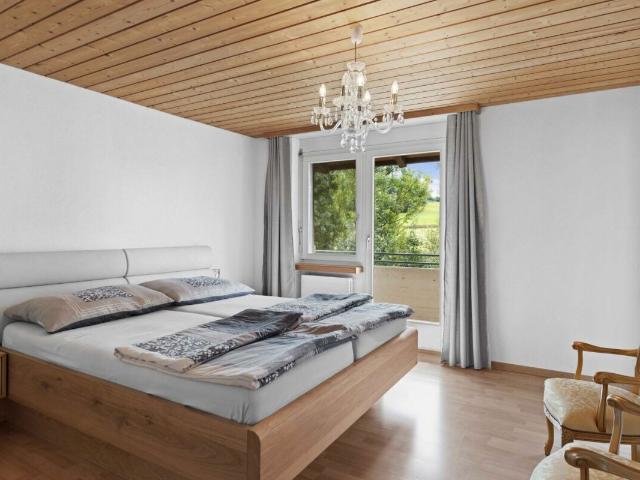Charmantes Doppel Einfamilienhaus mit Garten und Garage in ruhiger Lage in Matzingen | dreamo. Ch