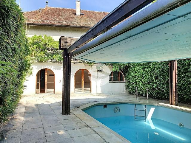 Charmantes Dorfhaus mit Swimmingpool