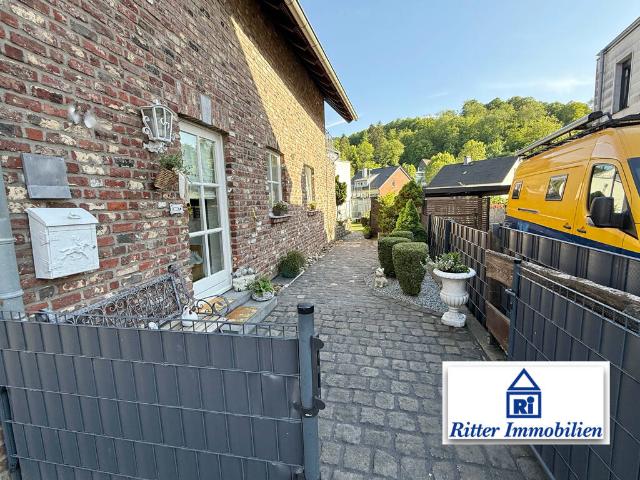 Charmantes Einfamilienhaus für zwei Personen mit Wintergarten und Garten in Stolberg Zweifall
