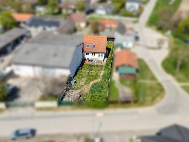 Charmantes Einfamilienhaus in Großhofen mit Garten, Terrasse, 4 Zimmer, unterkellert