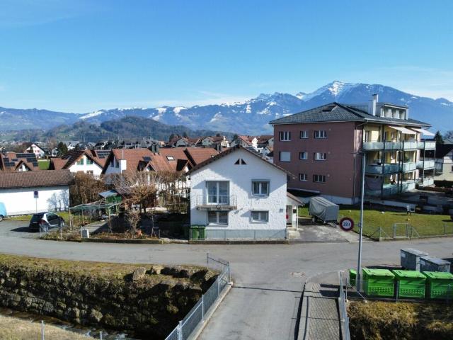 Charmantes Einfamilienhaus mit Ausnützungsreserve in ruhiger Wohngegend