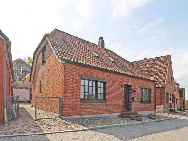 Charmantes Einfamilienhaus mit Blick zum Kalkberg