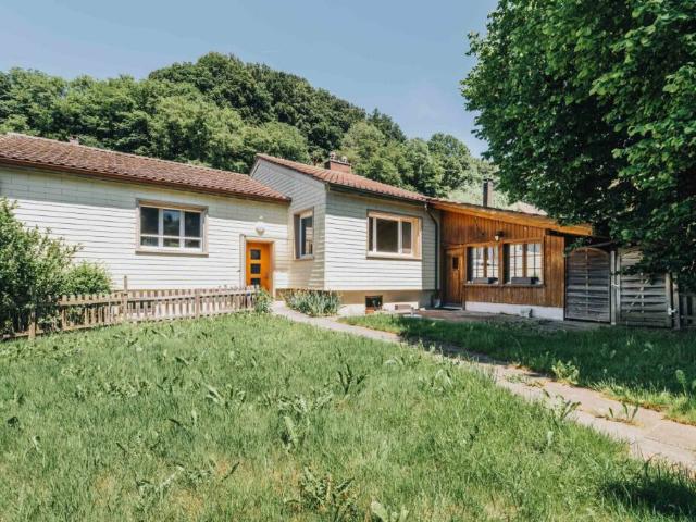 Charmantes Einfamilienhaus mit Garten und viel Potenzial in Melchnau