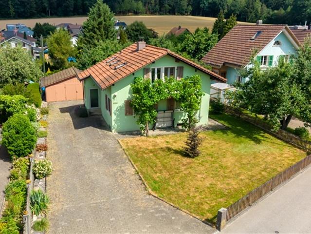 Charmantes Einfamilienhaus mit Garten und Wellness Oase