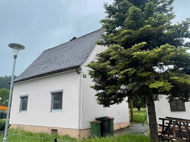 Charmantes Einfamilienhaus mit großem Garten – Ihr kreatives Wohnprojekt in Köflach