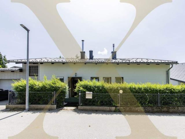 Sanierungsbedürftiges Einfamilienhaus mit großem Grundstück in Hellmonsödt zu verkaufen – viel Potenzial in bester Lage!