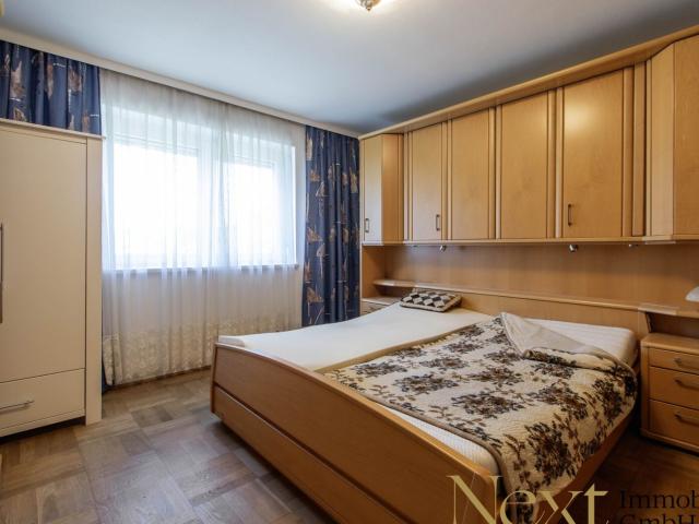 Sanierungsbedürftiges Einfamilienhaus mit großem Grundstück in Hellmonsödt zu verkaufen viel Potenzial in bester Lage!