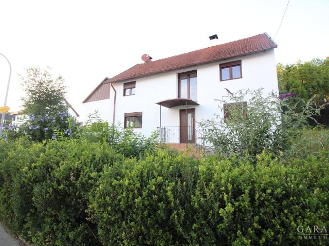 Charmantes Einfamilienhaus mit Potenzial Umfangreich saniert, Nähe Bruckberg