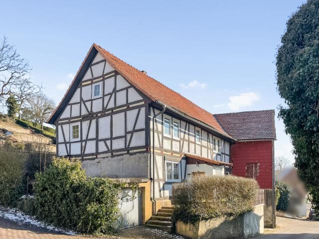 Charmantes Fachwerkhäuschen mit Scheune in Bebra/Solz