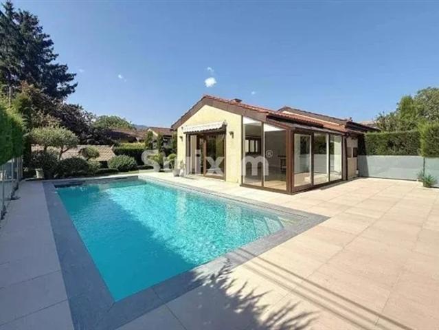 Charmantes Familienhaus mit Swimmingpool Chavannes des Bois