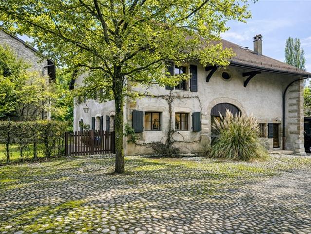 Charmantes Haus mit Garten in Collex