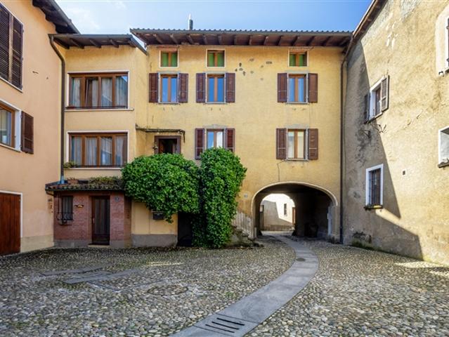 Charmantes Kernhaus im Herzen von Stabio