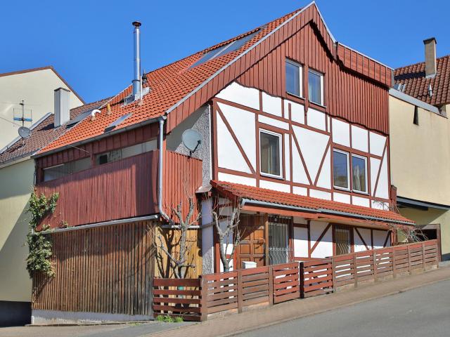 Charmantes kleines Fachwerk Doppelhaus – Perfekt für Singles oder Paare!
