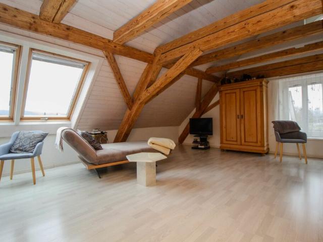 Schöne Wohnung in charmanten Landhaus an ruhiger Lage