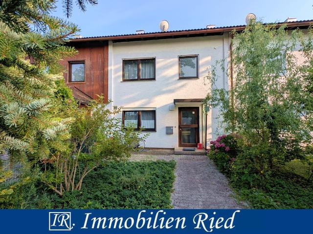 Charmantes Reihenmittelhaus mit viel Platz zur individuellen Wohngestaltung nahe dem Lerchenauer See