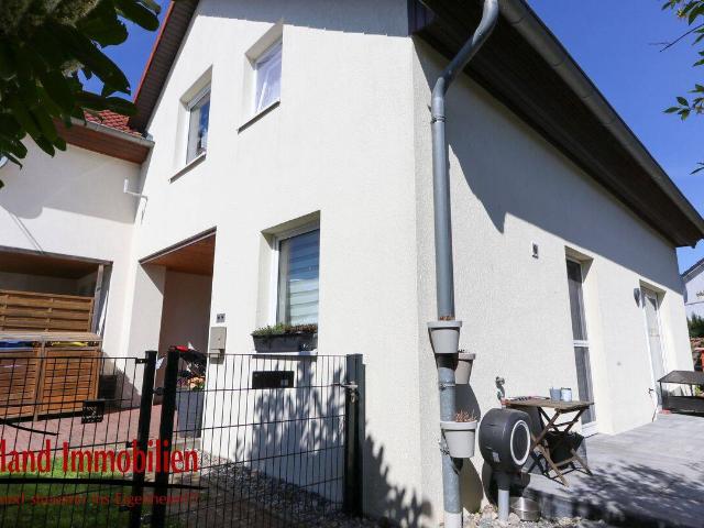 Charmantes Reihenendhaus in Prohn – Familienfreundlich, modernisiert & bezugsbereit