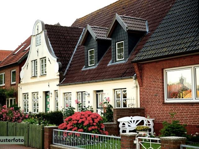 Charmantes Reihenendhaus mit Wohlfühlgarten, Terrasse und Garage