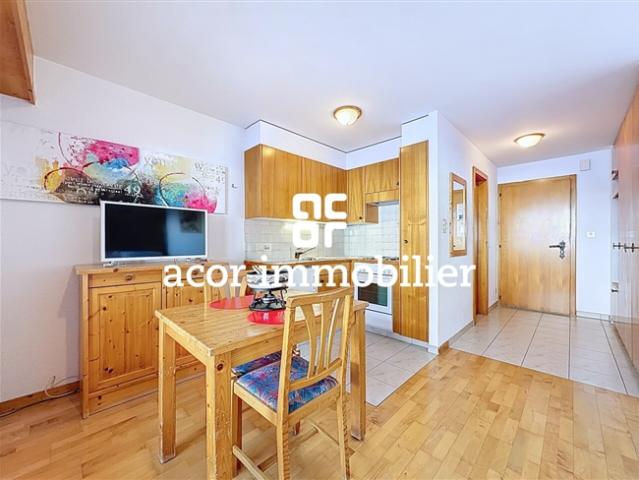 Charmantes renoviertes Studio Apartment mit direktem Zugang zu den Thermalbädern – Balkon