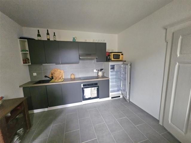 Charmantes renoviertes 3.5 Zimmer Apartment in Vaulion