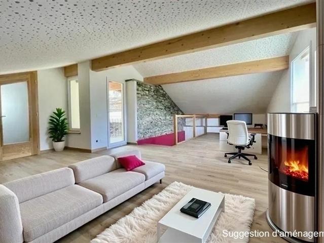 Charmantes und komplett renoviertes Dorfhaus im Herzen von Muraz in Sierre, mit Räumlichkeiten für Erträge