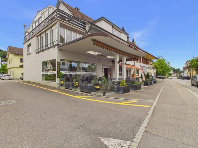 Charmantes Wohn und Geschäftshaus in Schöftland