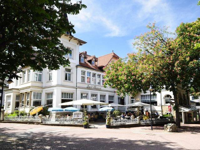Charmantes Wohn und Geschäftshaus mit liebevollem Café.