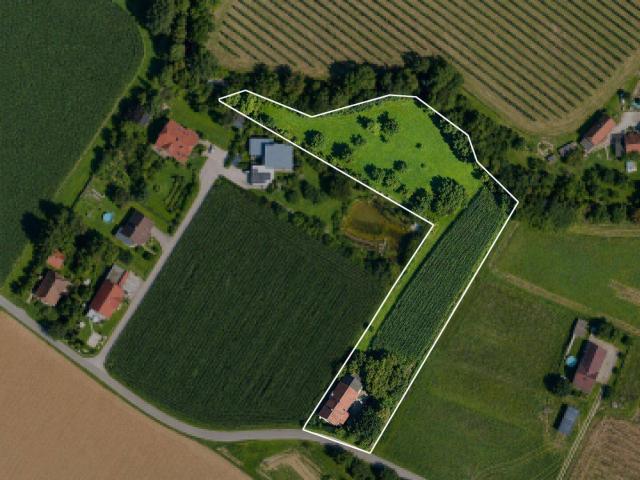 Charmantes Wohnhaus mit Potential: Großer Grund & Selbstversorger Potenzial in sonniger Aussichtslage!