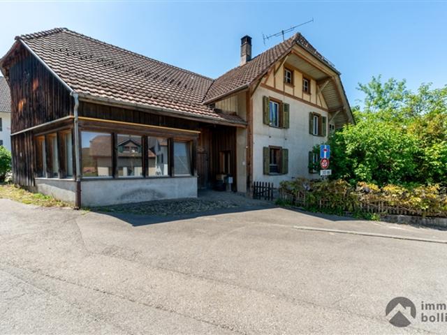 Charmantes Wohnhaus mit Scheune und Baulandreserve