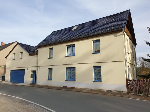 Charmantes Zweifamilienhaus in bester Lage Vielseitigkeit und Komfort in Saalburg Ebersdorf