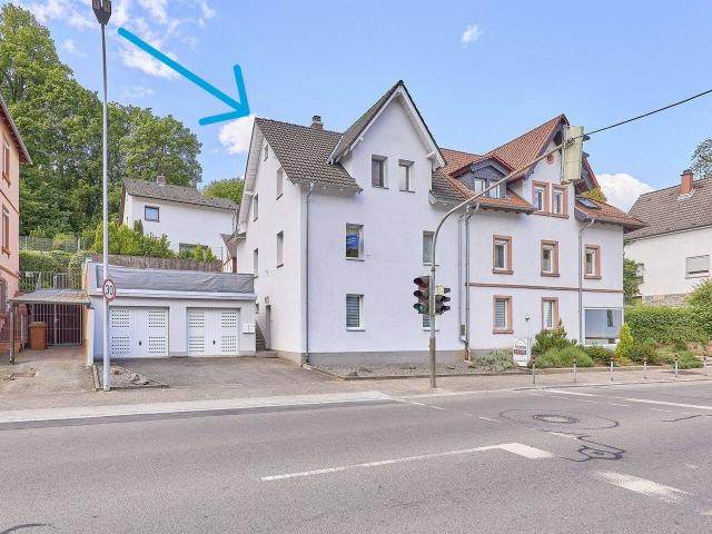 Charmantes 2 Familienhaus mit Doppelgarage und Terrasse Wohnen in zentraler Lage von Weinheim