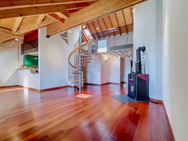 Charmantes 3.5 Zimmer Duplex mit Mezzanine!