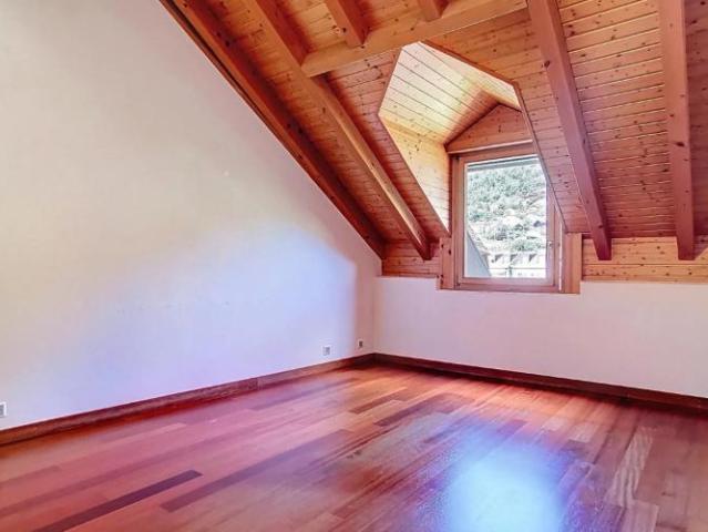 Charmantes 4.5 Zimmer Duplex mit Mezzanine!