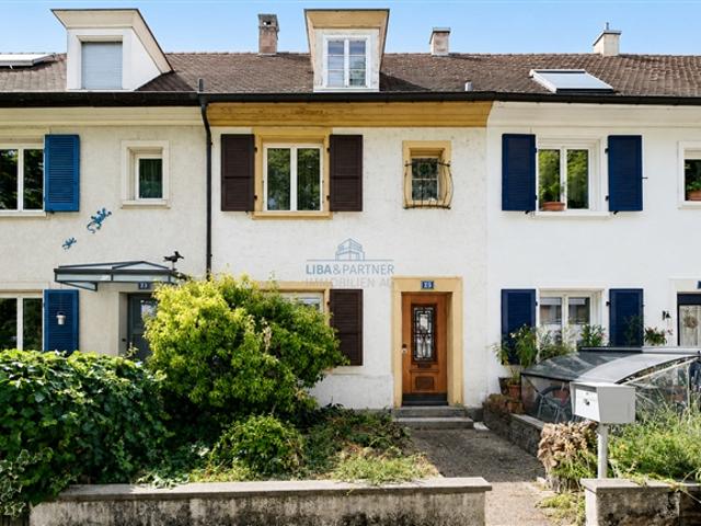 Charmantes 4 Zimmer Reiheneinfamilienhaus mit Gartenidylle