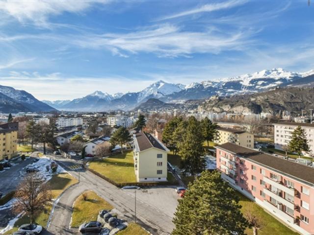 Charmantes 5,5 Zimmer Doppelhaus im Penthouse, komplett geschmackvoll renoviert