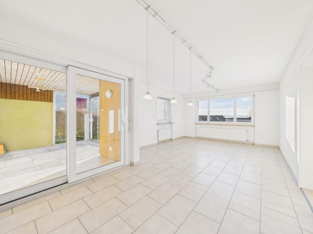 Charmantes 6.5 Zimmer Einfamilienhaus mit schönem Wintergarten in Bellikon, Kanton AG