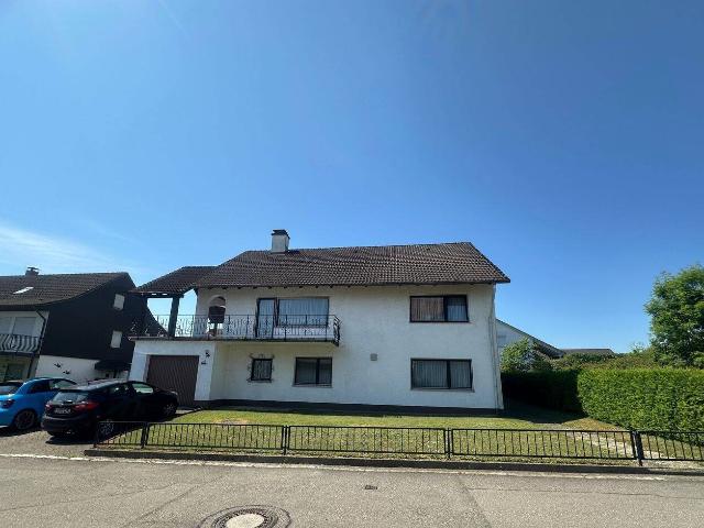 Charmantes 6 Zi. Haus mit Ausbaupotenzial und schönem Garten in Rheinfelden Karsau
