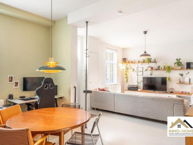 Charmevolle woning met drie slaapkamers te Gentbrugge