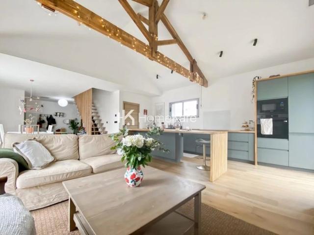 CHARME AUTHENTIQUE ET CONTEMPORAIN