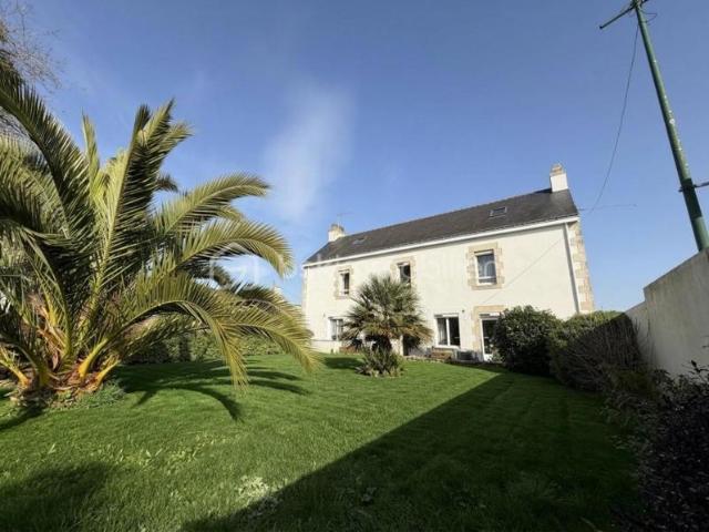 ? Charme Breton: Maison familiale 207m² rénovée + jardin 1300m² !