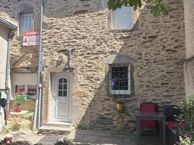Charme de pierres, calme du village