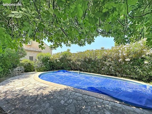 Charme d'une Bastide de 1780 avec piscine et jardin à Lorgues