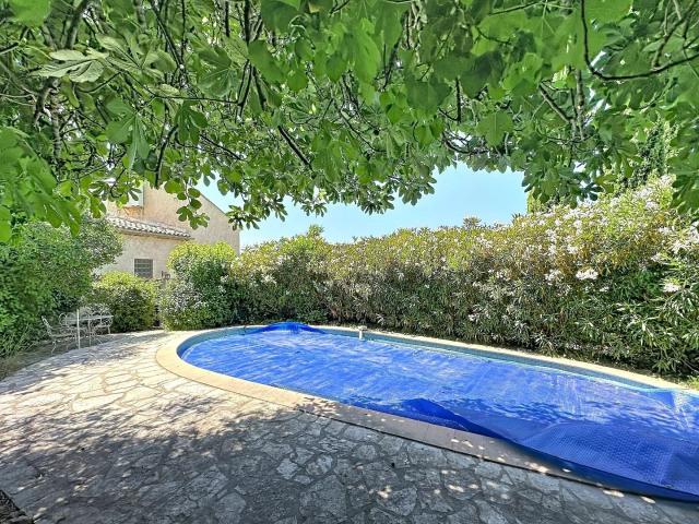 Charme d'une Bastide de 1780 avec piscine et jardin à Lorgues