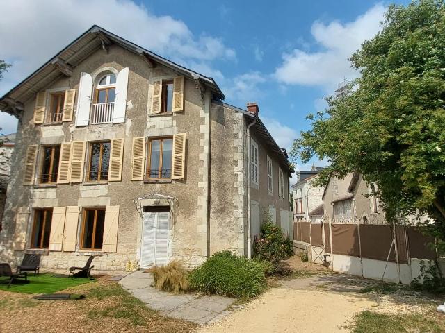 CHARME ET CONVIVIALITÉ