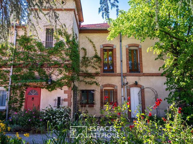 Charme et authenticité pour cette demeure de caractère au co. 315m² Céret
