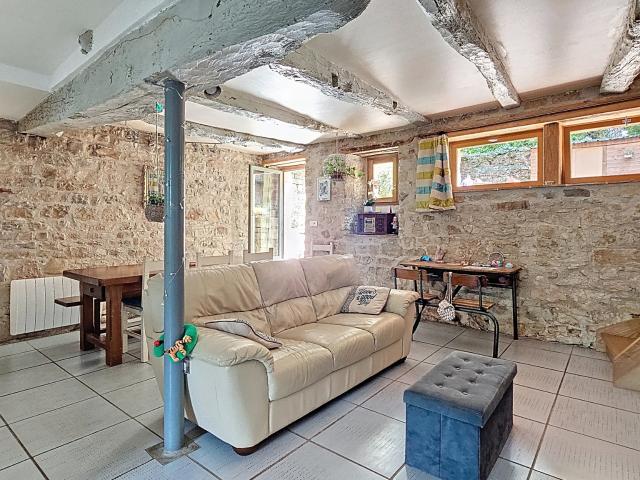 Charme et authenticité près de Cordes sur Ciel: Maison en pierre rénovée avec jardin intimiste