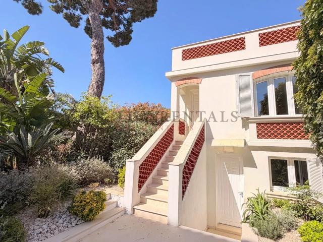 Charme et panorama – Appartement villa vue mer – Cap d’Antib. 81m² Antibes